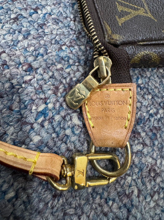 Louis Vuitton Monogram Pochette