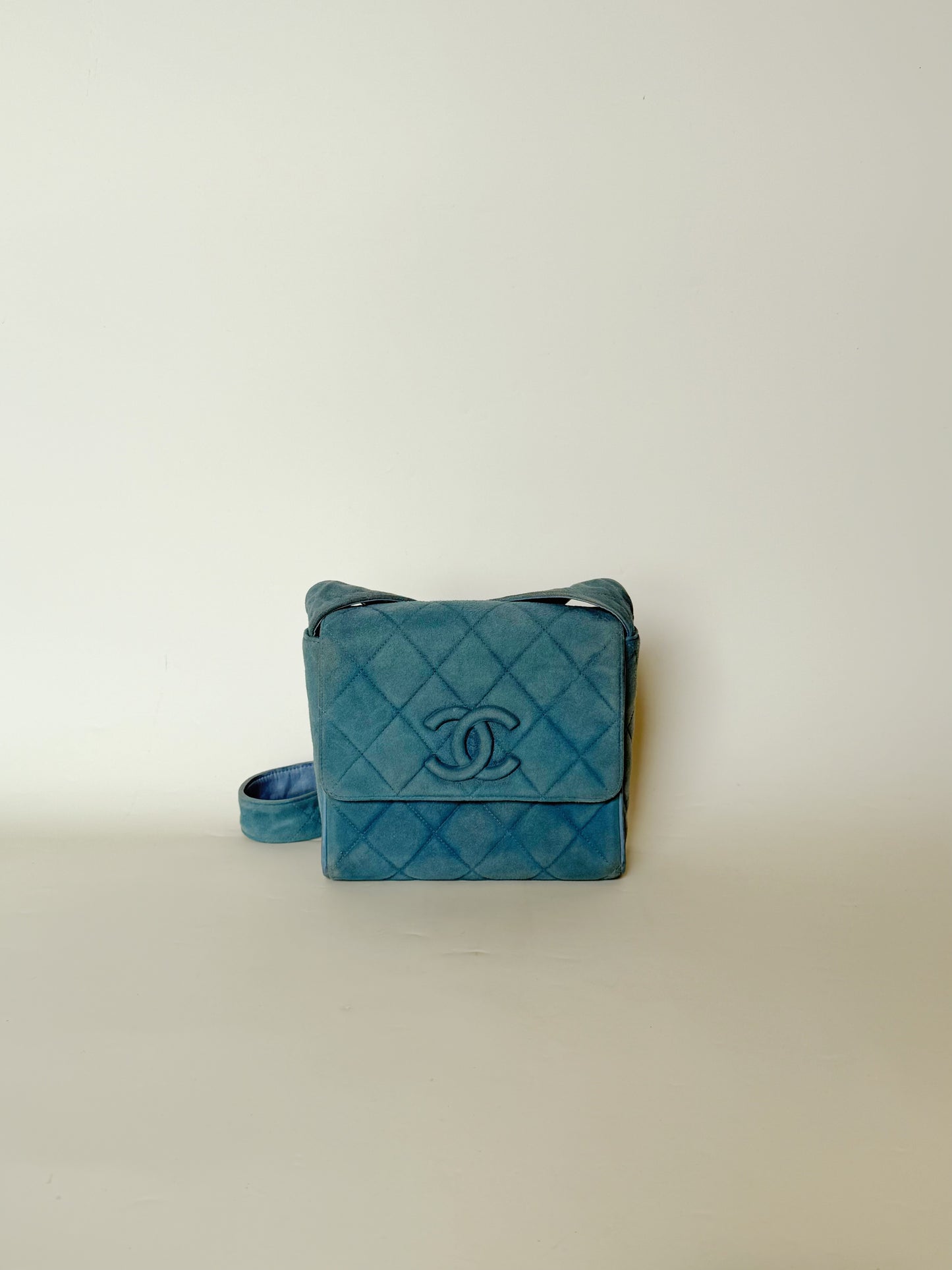 Chanel Suede Shoulder bag