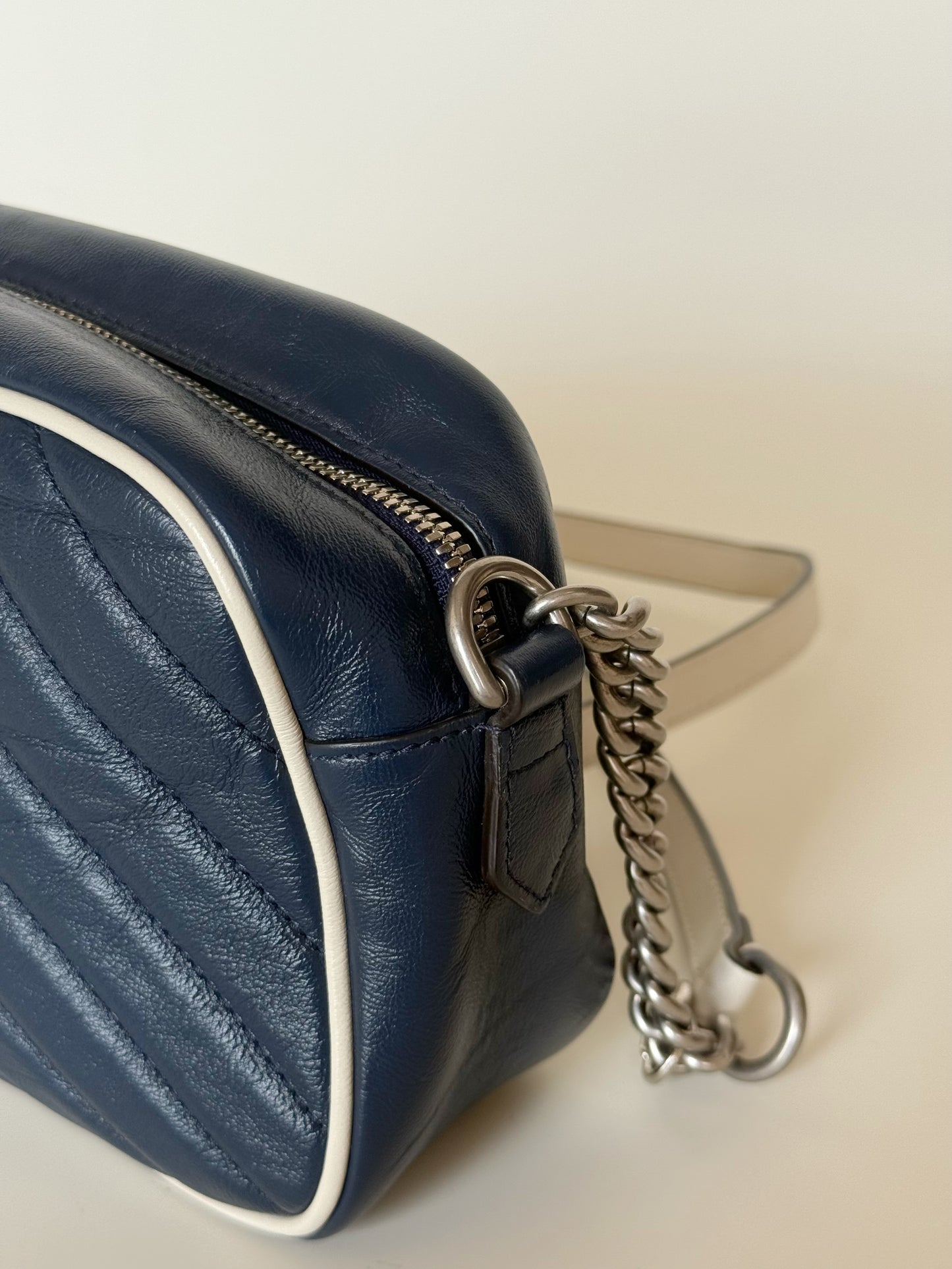 Gucci Vintage Effect Calfskin Matelasse Diagonal Torchon GG Marmont Chain Shoulder Bag