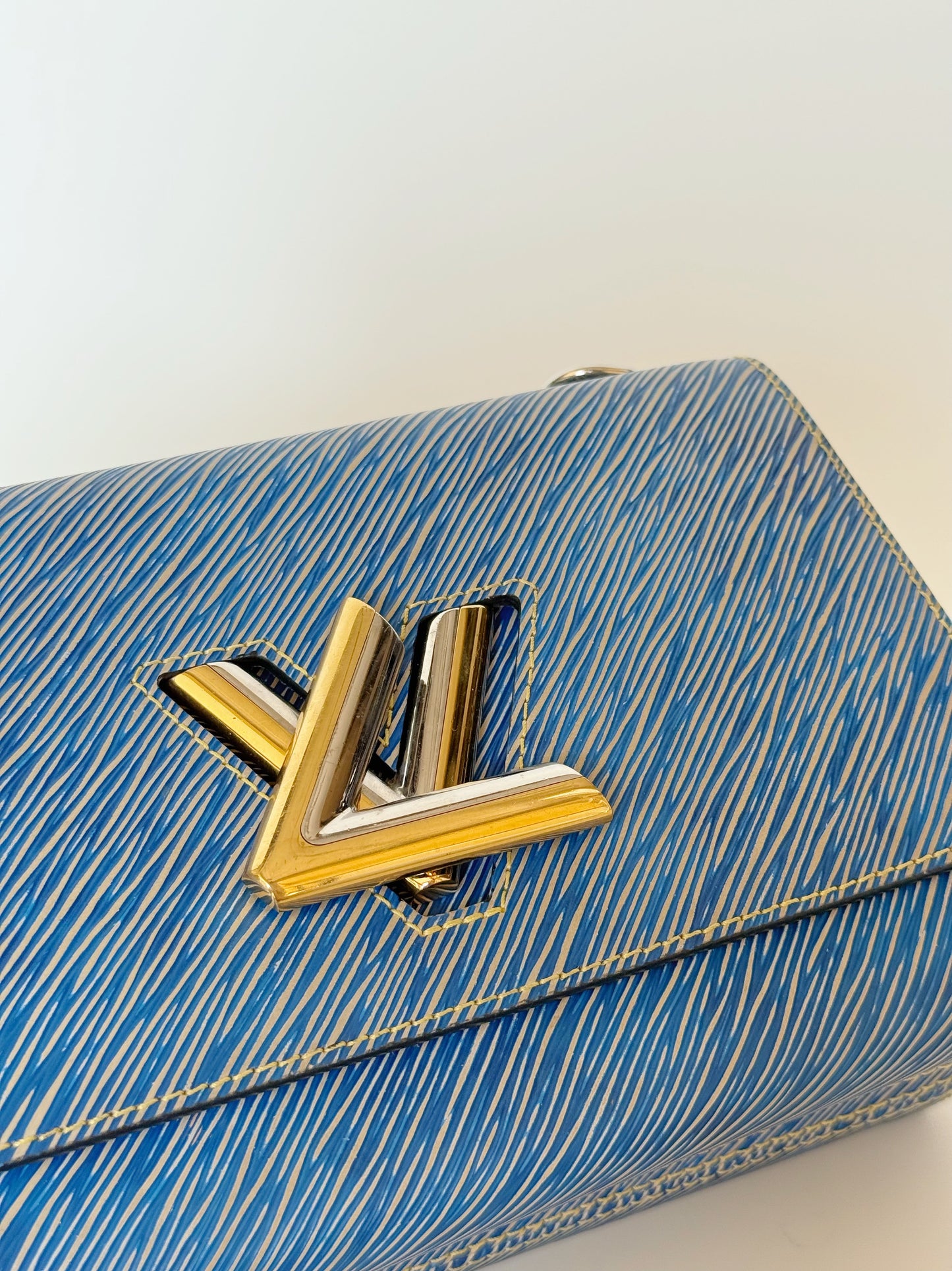 Louis Vuitton Epi Twist Shoulder Bag