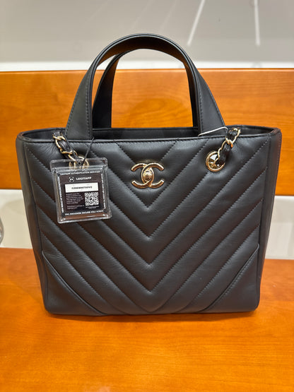 Chanel Chevron Calfskin Statement Shopping Tote ACJ275