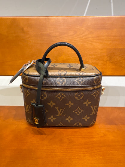 Louis Vuitton Reverse Monogram Vanity PM CM2565