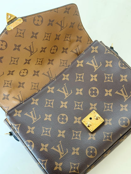 Louis Vuitton Monogram Pochette Metis