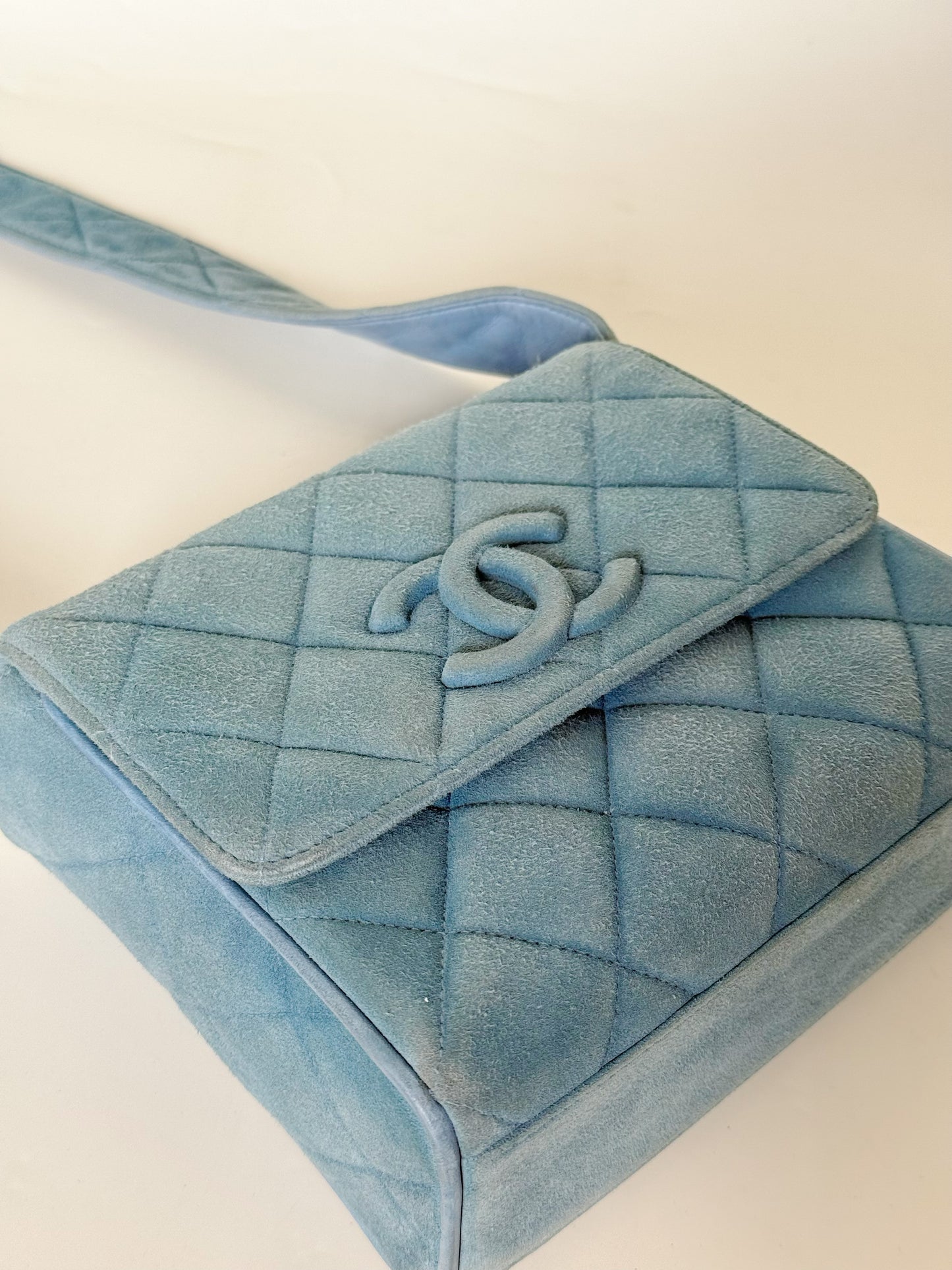 Chanel Suede Shoulder bag