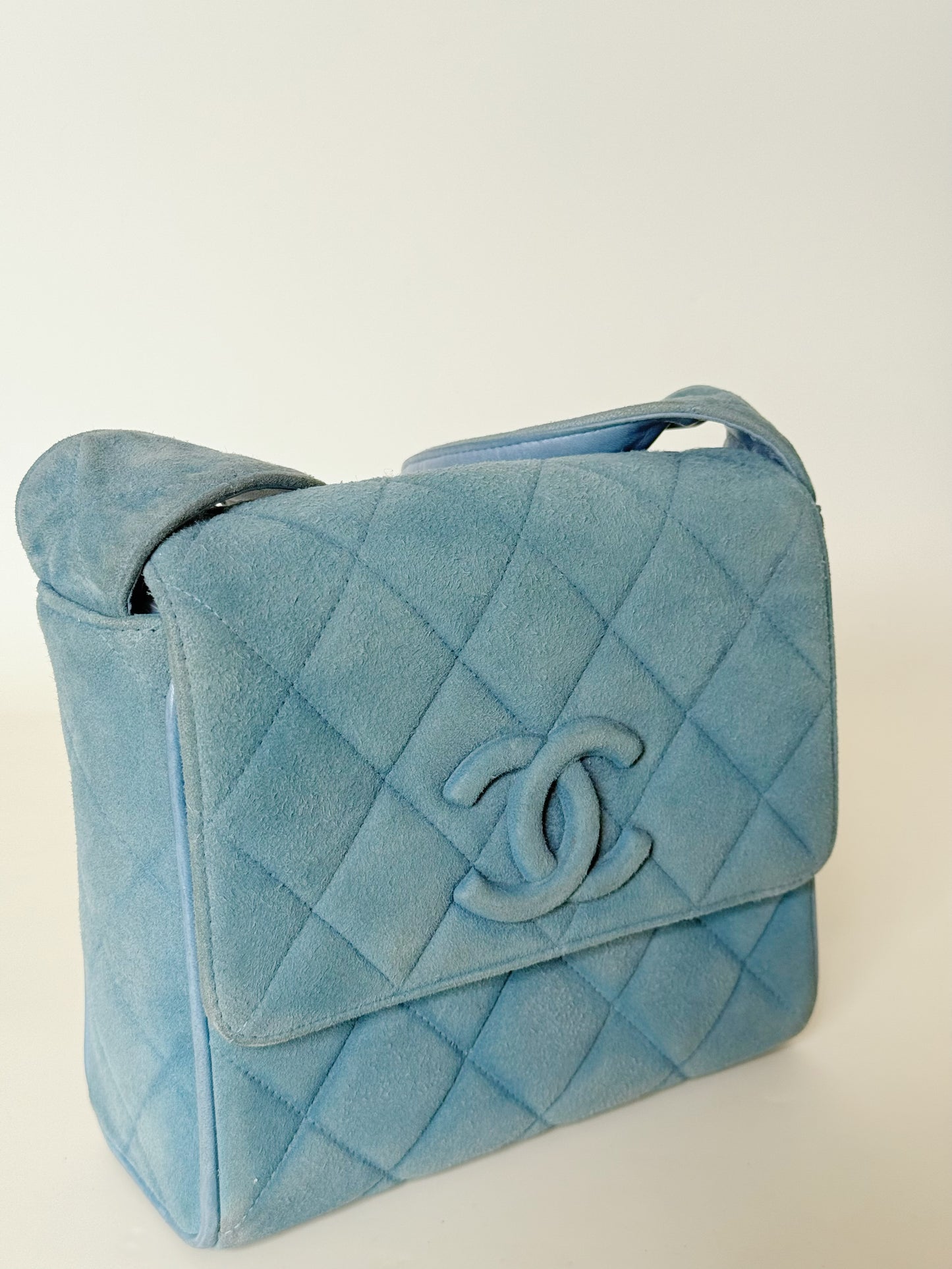Chanel Suede Shoulder bag