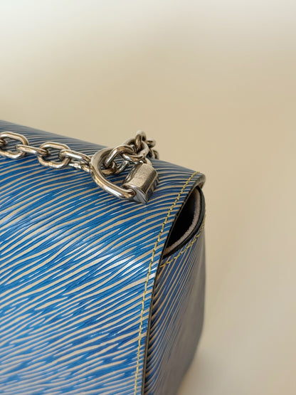 Louis Vuitton Epi Twist Shoulder Bag