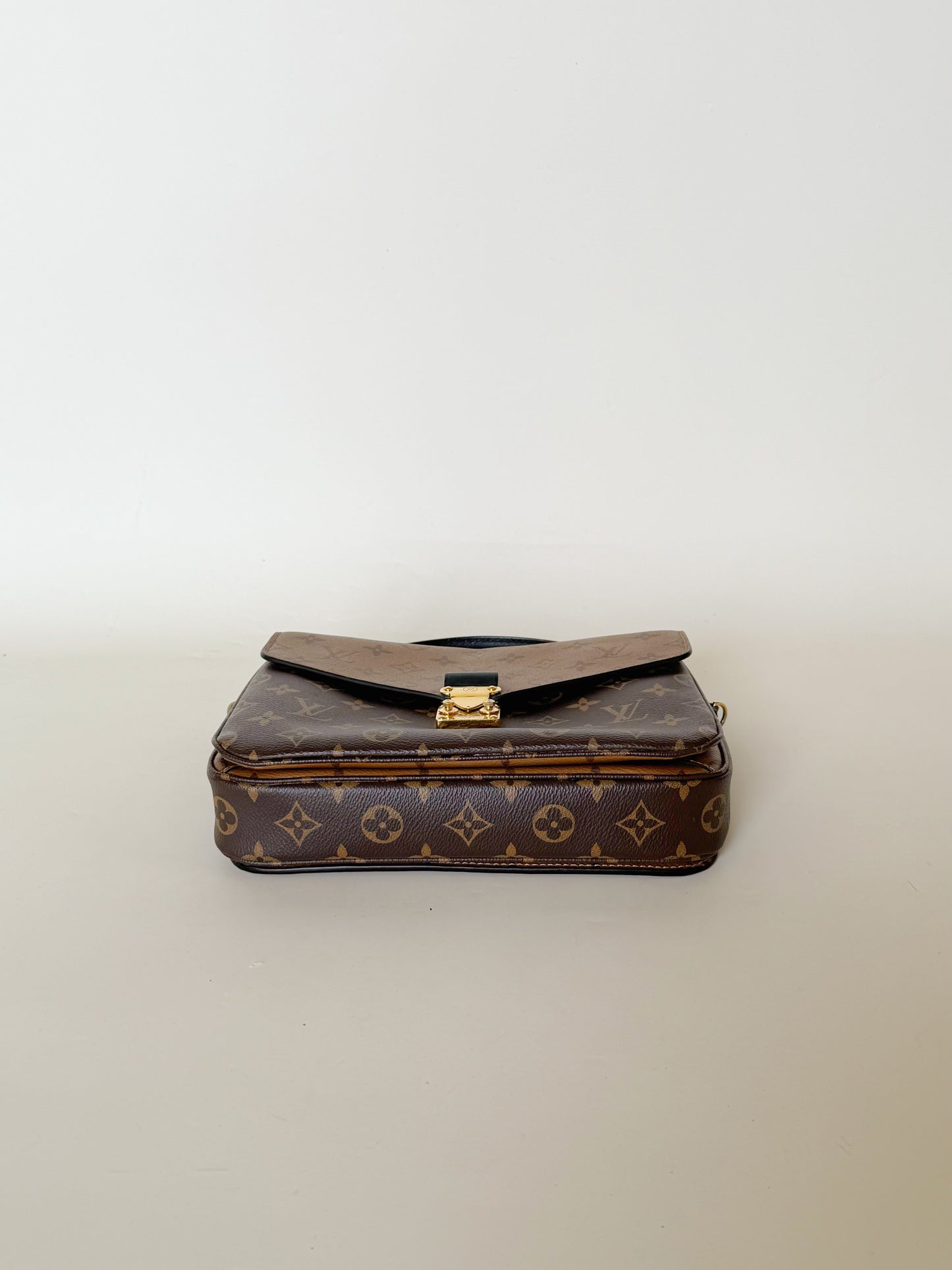 Louis Vuitton Monogram Pochette Metis