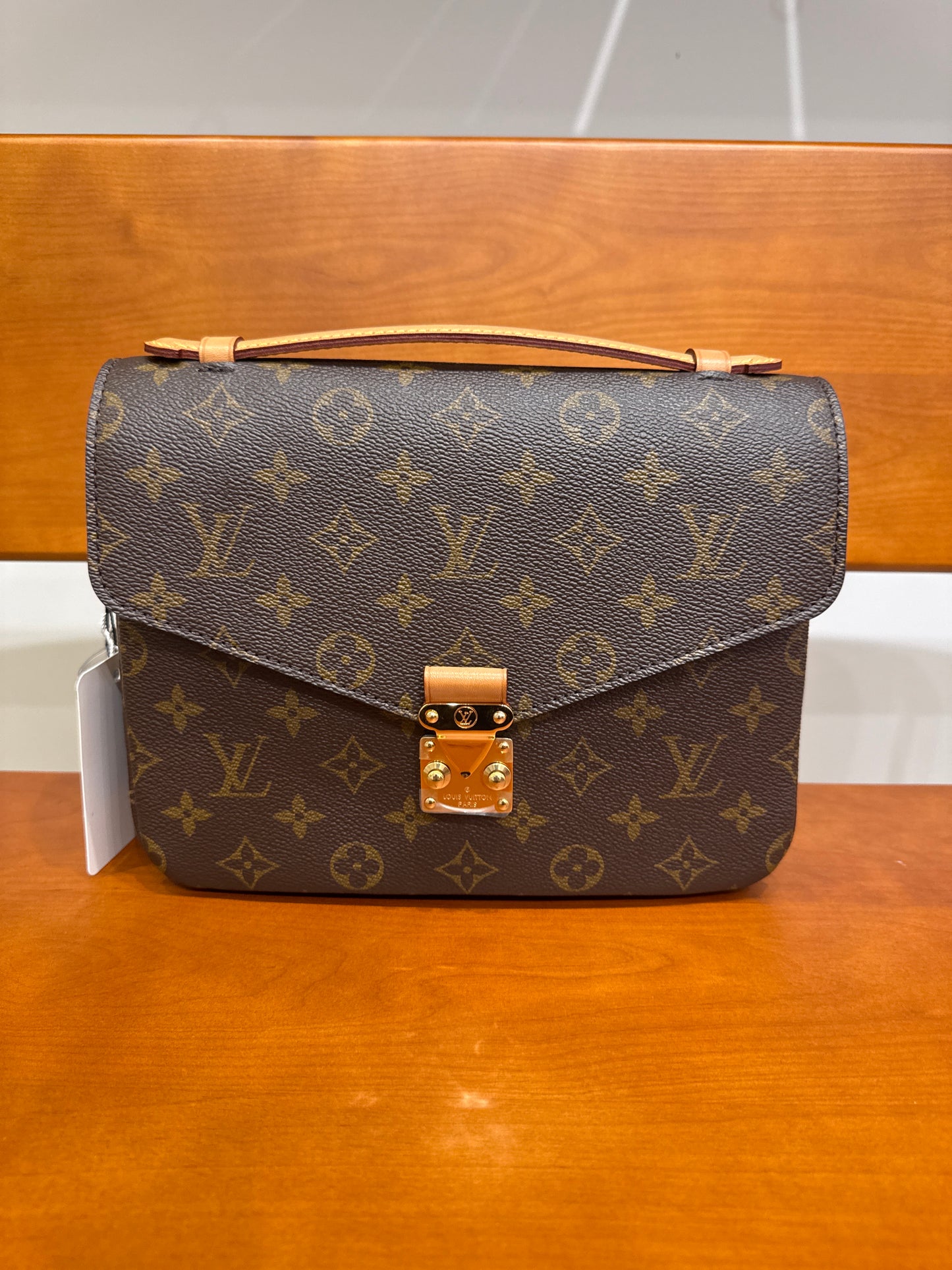 Louis Vuitton Monogram Canvas Metis Crossbody Bag CM2989