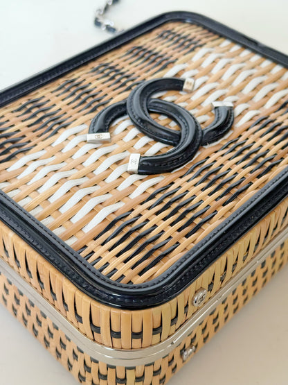 Chanel Raffia Patent CC Filigree Vanity Case