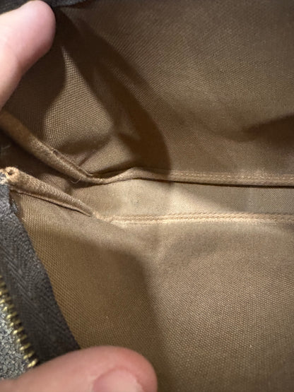 Louis Vuitton Monogram Pochette