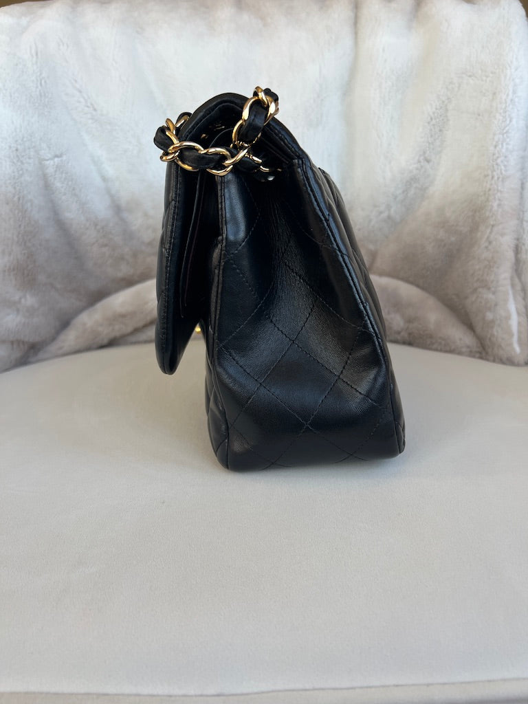 Chanel Classic Jumbo Double Flap