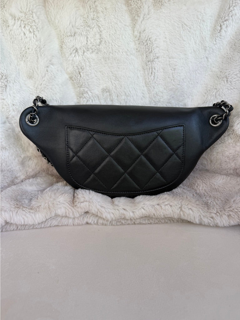Chanel Written in Chain 20s Signe Waist Bag
