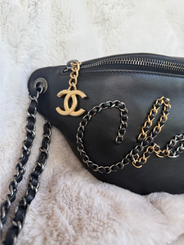 Chanel Written in Chain 20s Signe Waist Bag